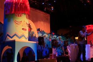 "ANIMAL COLLECTIVE" LIVE AT "CELEBRATE BROOKLYN" upclose of the tikis after the show.